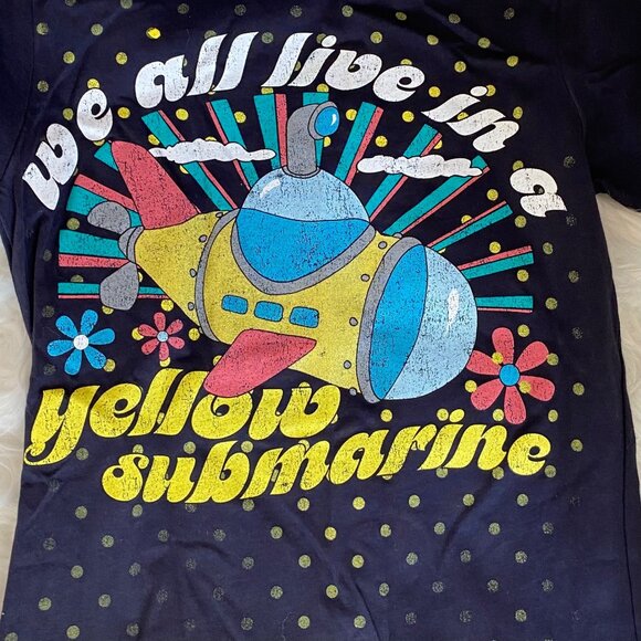 Beatles Yellow Submarine Women’s T-Shirt size Medium - Picture 2 of 4